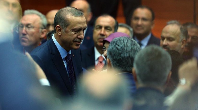 Эрдоган вновь в рядах правящей партии Турции