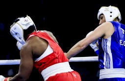 Турчанка Элиф Гюнери вышла в полуфинал ЧМ по боксу среди женщин