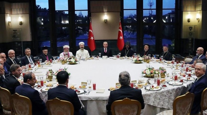 Президент Эрдоган провел ифтар с представителями религиозных меньшинств