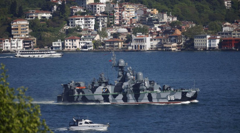Турция опровергла оповещения о планах ИГ обстрелять корабли в Босфоре