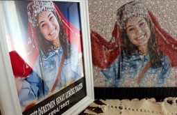 В Минобразования Турции почтили память убитой террористами учительницы