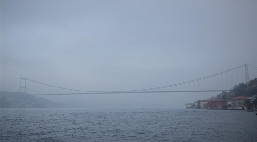 Движение судов в Стамбульском проливе приостановлено