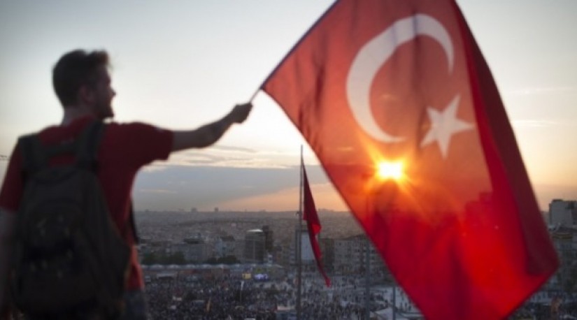 Анкара запретила 100 голландцам турецкого происхождения выезжать из страны