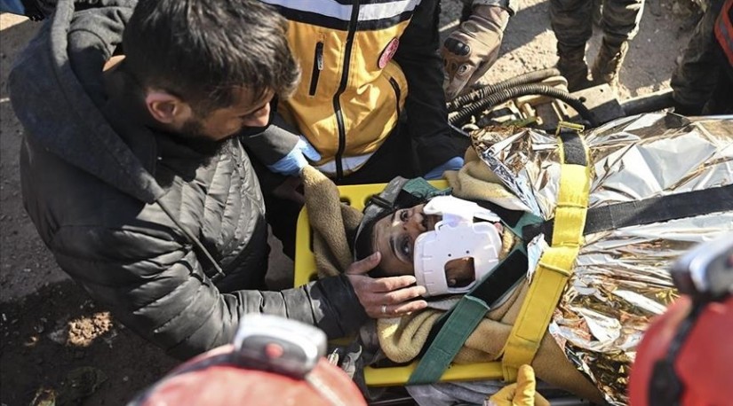 В Хатае спустя 102 часа после землетрясения из-под завалов спасены шесть человек