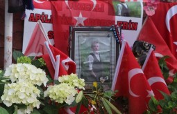 Подвиг Эрена Бюльбюля: в Турции чтят память юного героя